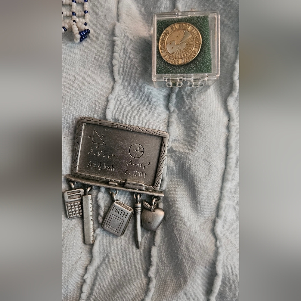 Assorted Jewelry Accessory Group - Picture 2 of 12